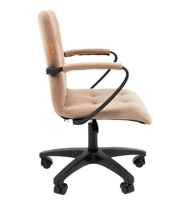 CHAIRMAN_030pl_5
